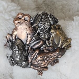 K & T Five Frogs Brooch Pin 5 Different Finishes and Colors Dimentional Metal LN